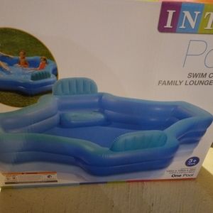 Brand New Intex Family Lounge Pool